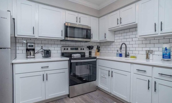 Bayview Apartment | Hillside Cove - Anchor Suite
