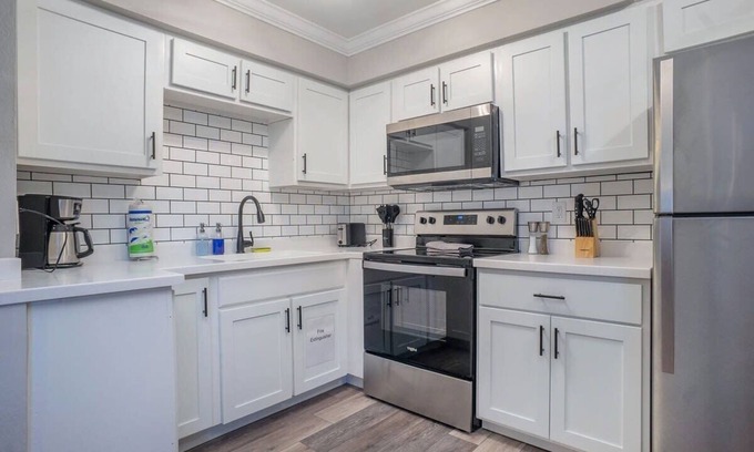 Bayview Apartment | Hillside Cove - Port Suite
