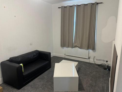 Newcastle-upon-Tyne Apartment | Hillside Home