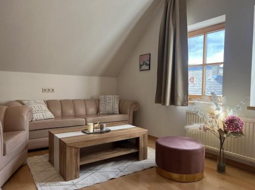 Tamsweg Apartment | HILLSIDE HOME in the heart of Tamsweg, perfect retreat for a cozy stay in the Valley