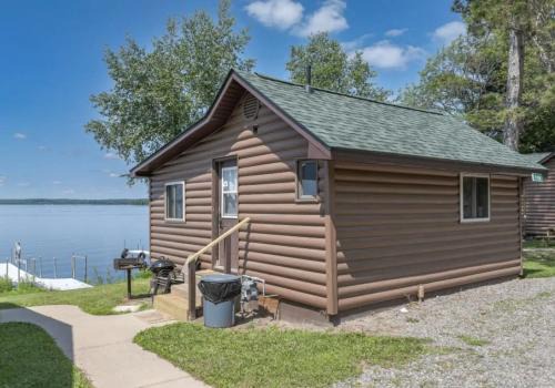 Phelps Cabin | Hillside Resort