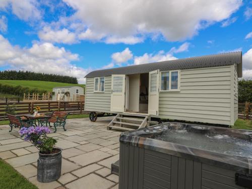 Rhayader House | Hillside View