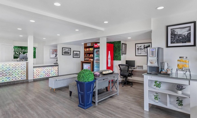 Tulare Hotel | Hillstone Inn Tulare, an Ascend Collection Hotel