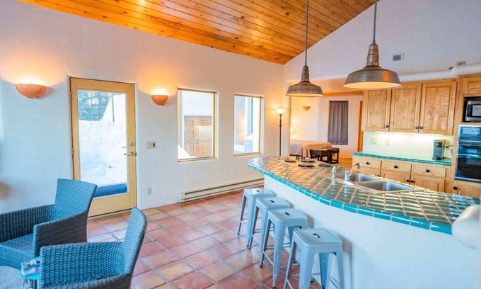 Tetonia Apartment | Hilltop Apartment at Windbreak