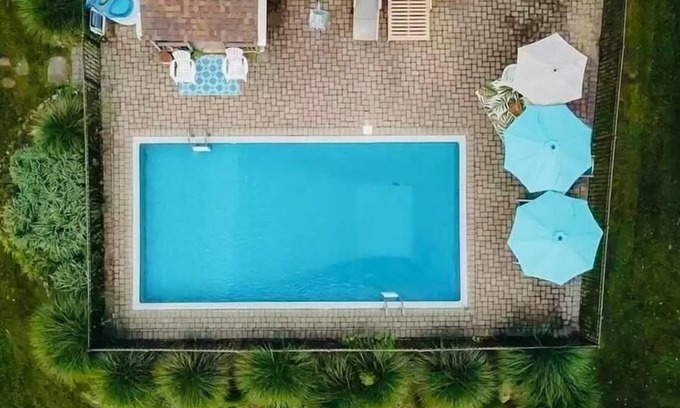 Swan Lake House | Hilltop Hideaway | Hot Tub Heated Pool Golf