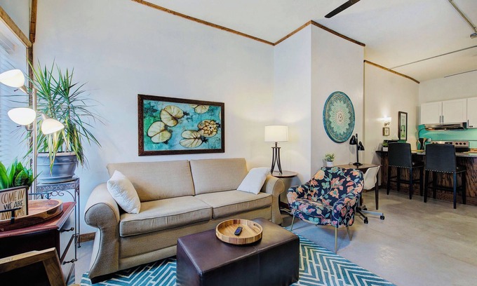 Cartersville Apartment | Hilltop Terrace 2 BR,1.5 BA guest apartment 1.5 miles from I-75.