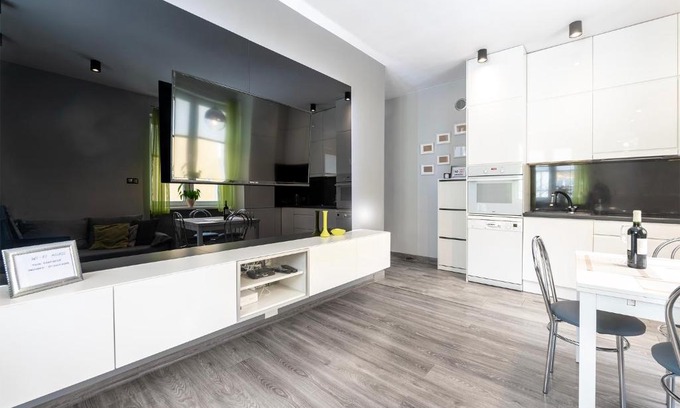 Lodz Apartment | HILLWOOD Apartment