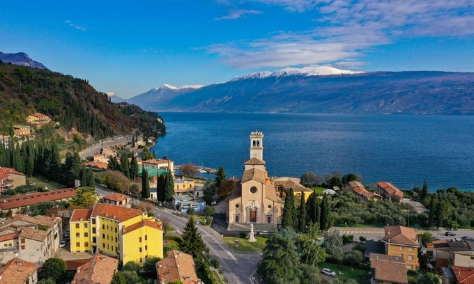 Toscolano Maderno Apartment | hilly area