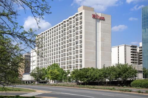 Crystal City Hotel | Hilton Arlington National Landing