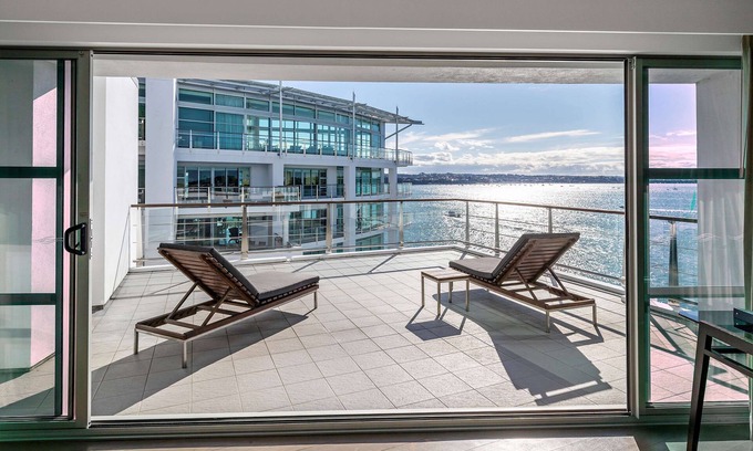 Auckland Central Business District Hotel | Hilton Auckland