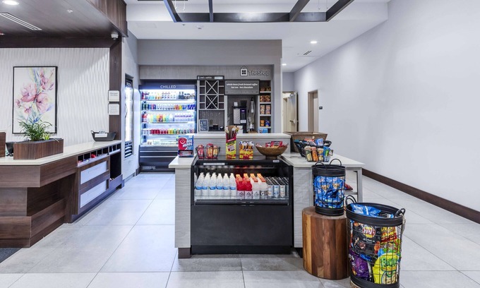 Anchorville Hotel | Hilton Garden Inn Detroit Utica