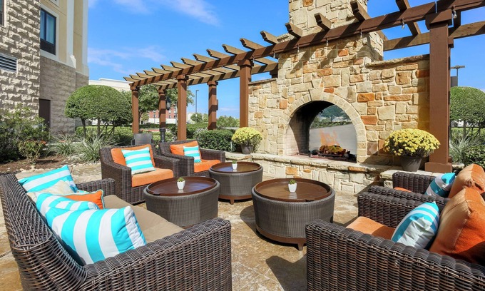 Lewisville Hotel | Hilton Garden Inn Dallas Lewisville