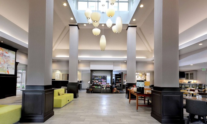 Greensboro Hotel | Hilton Garden Inn Greensboro