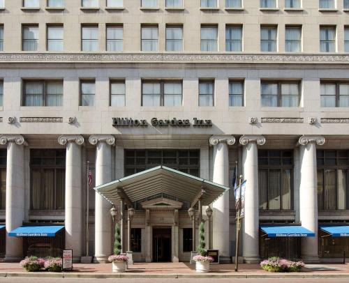 Mile Square Hotel | Hilton Garden Inn Indianapolis Downtown