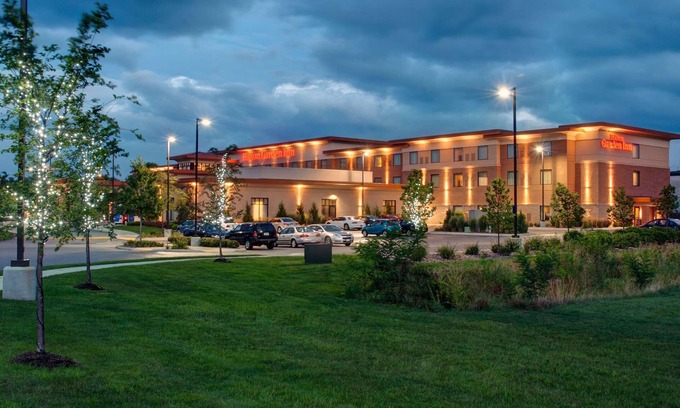 Milwaukee Hotel | Hilton Garden Inn Milwaukee Airport