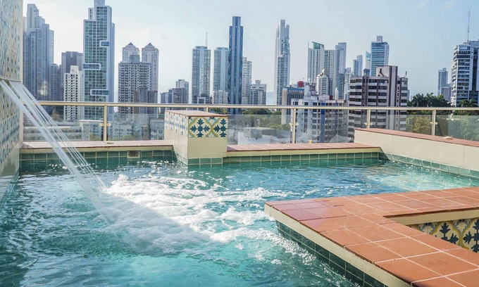 Panama City Hotel | Hilton Garden Inn Panama City Downtown, Panama