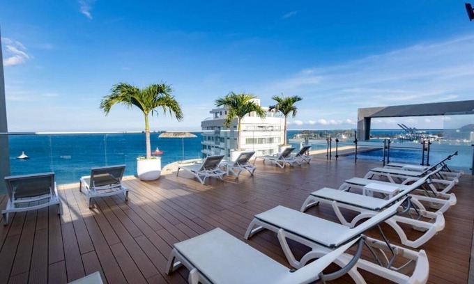 Comuna 2 Hotel | Hilton Garden Inn Santa Marta