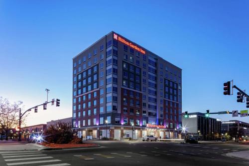 Downtown Colorado Springs Hotel | Hilton Garden Inn Colorado Springs Downtown, Co