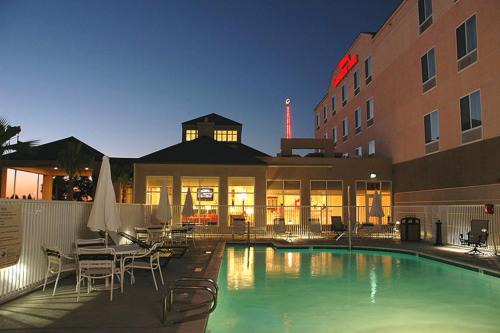 Victorville Hotel | Hilton Garden Inn Victorville