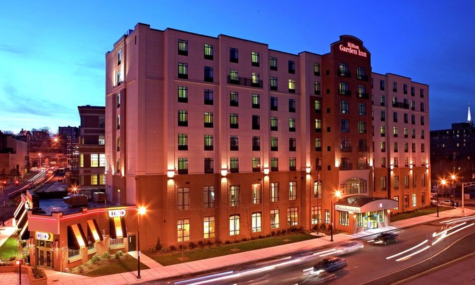 Central Business District Hotel | Hilton Garden Inn Worcester