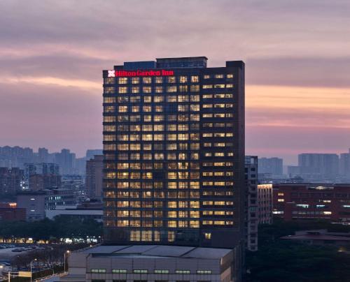Jiang Han Hotel | Hilton Garden Inn Wuhan Hankou