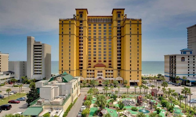 Myrtle Beach Resort | Hilton Grand Vacation Club at Anderson Ocean Club and Spa