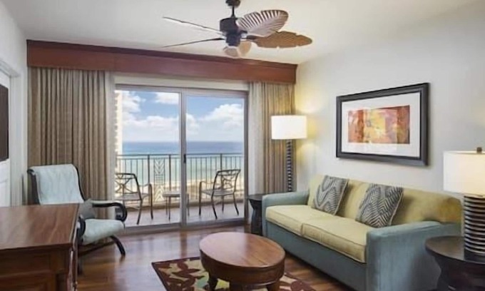 Waikiki Resort | Hilton Grand Vacation Club, All Towers, Honolulu!