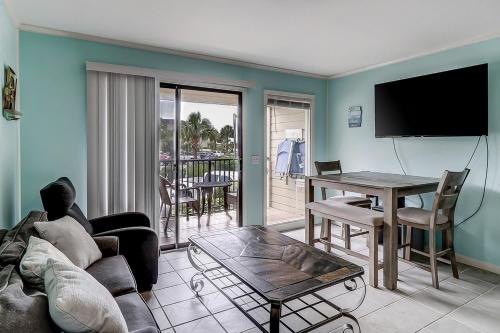Folly Field Apartment | Hilton Head Beach and Tennis Resort II