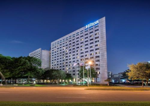 Uptown Hotel | Hilton Houston Post Oak by the Galleria