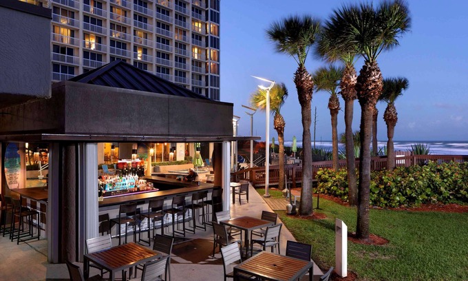 Indialantic Hotel | Hilton Melbourne Beach Oceanfront