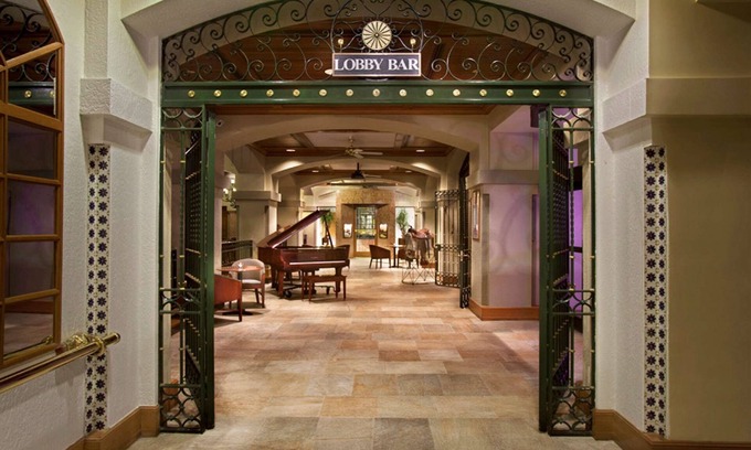 Downtown San Antonio Hotel | Hilton Palacio Del Rio