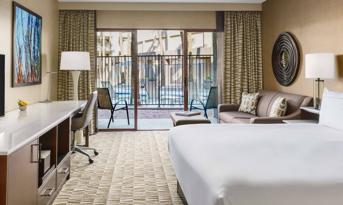 Phoenix Hotel | Hilton Phoenix Airport