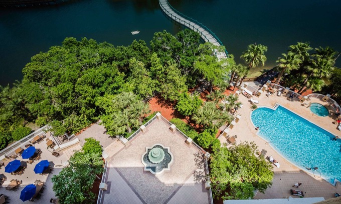 St. Petersburg - Clearwater Hotel | Hilton St. Petersburg Carillon Park