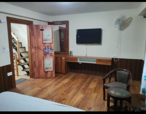 New Manali Hotel | Himalayan Mist