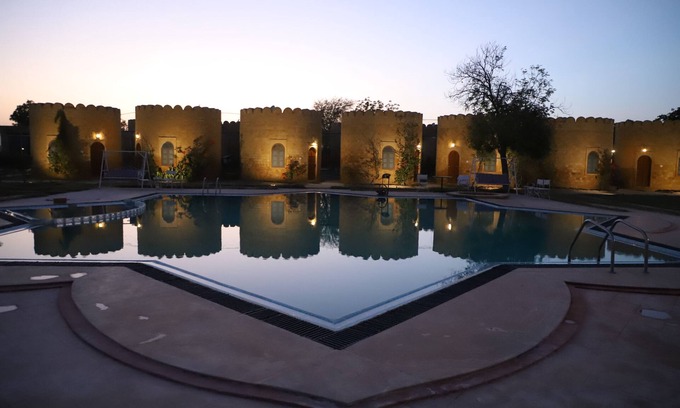 Jaisalmer Hotel | Himmatgarh Palace