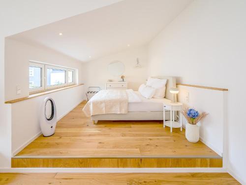 Alt-Grunwinkel Apartment | Hinterhof-Juwel mit Küche und Smart-TV
