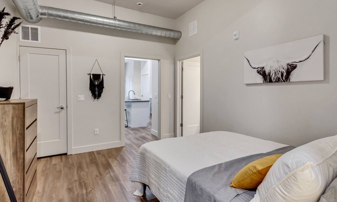 Fairpark Apartment | Hip 1BR Downtown Loft