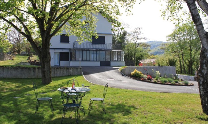 Chatel-Guyon Apartment | HippoLits