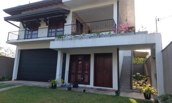 Athurugiriya Apartment | HIRU VILLA
