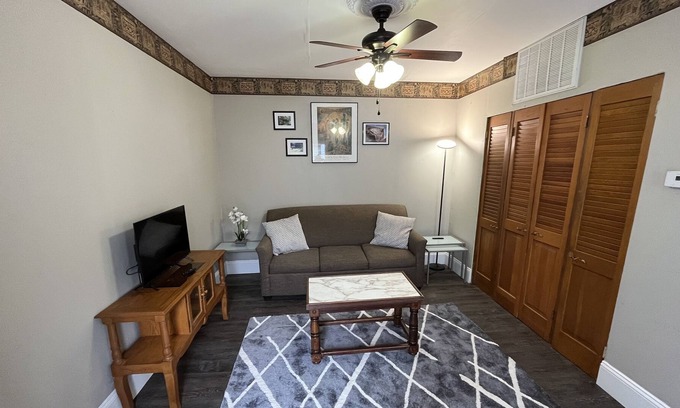 The Hill House | Historic 1 BR Home on The Hill! Near Bar K Dog Park / Restaurant!