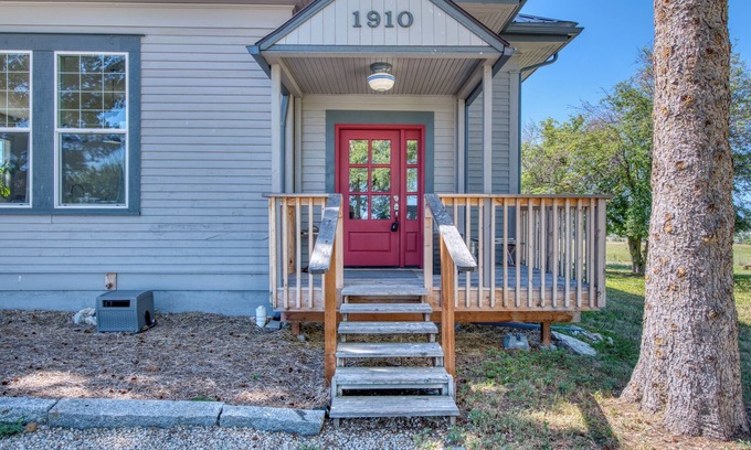 Corvallis House | Historic 1910 Schoolhouse in the heart of the Bitterroot Valley
