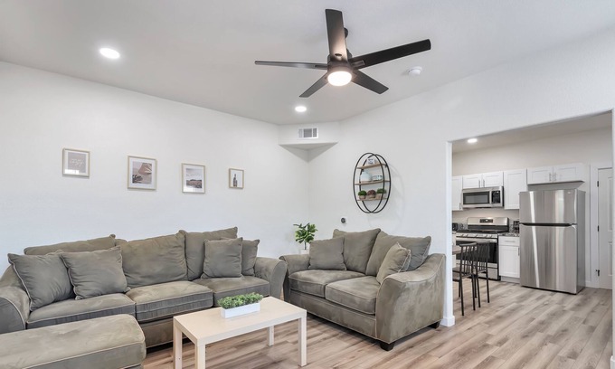 Rincon Heights House | Historic 2-Bedroom Townhouse close to campus