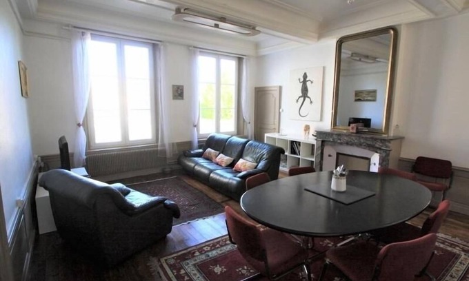 Toul Apartment | Historic 3BR Apt Near Toul's Cathedral – Central Location, Parking, WiFi Included