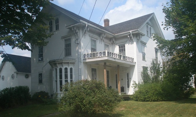 South Thomaston House | Historic Captains Home - On Weskeag River Oyster Farm