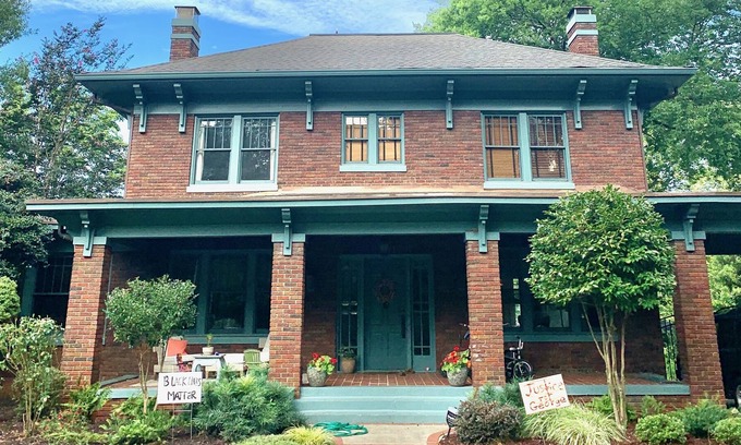 Plaza Midwood House | Historic Charm with Modern Amenities in the City