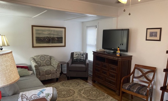 Weatherford House | Historic & Charming Weatherford Home