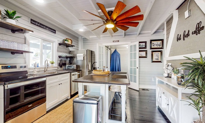 Holly Hill House | Historic dog-friendly home with luxury design, centralized location, & amenities