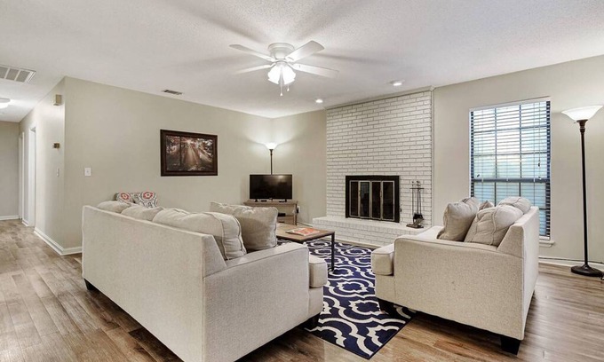 Statesboro House | Historic Downtown Hideaway