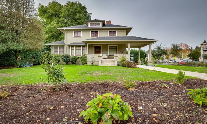 Central Oregon House | Historic Eugene Vacation Rental ~ 6 Mi to UO!