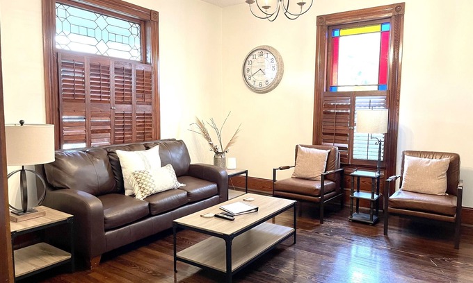 Parkridge Apartment | Historic Haven at 4th and Gill